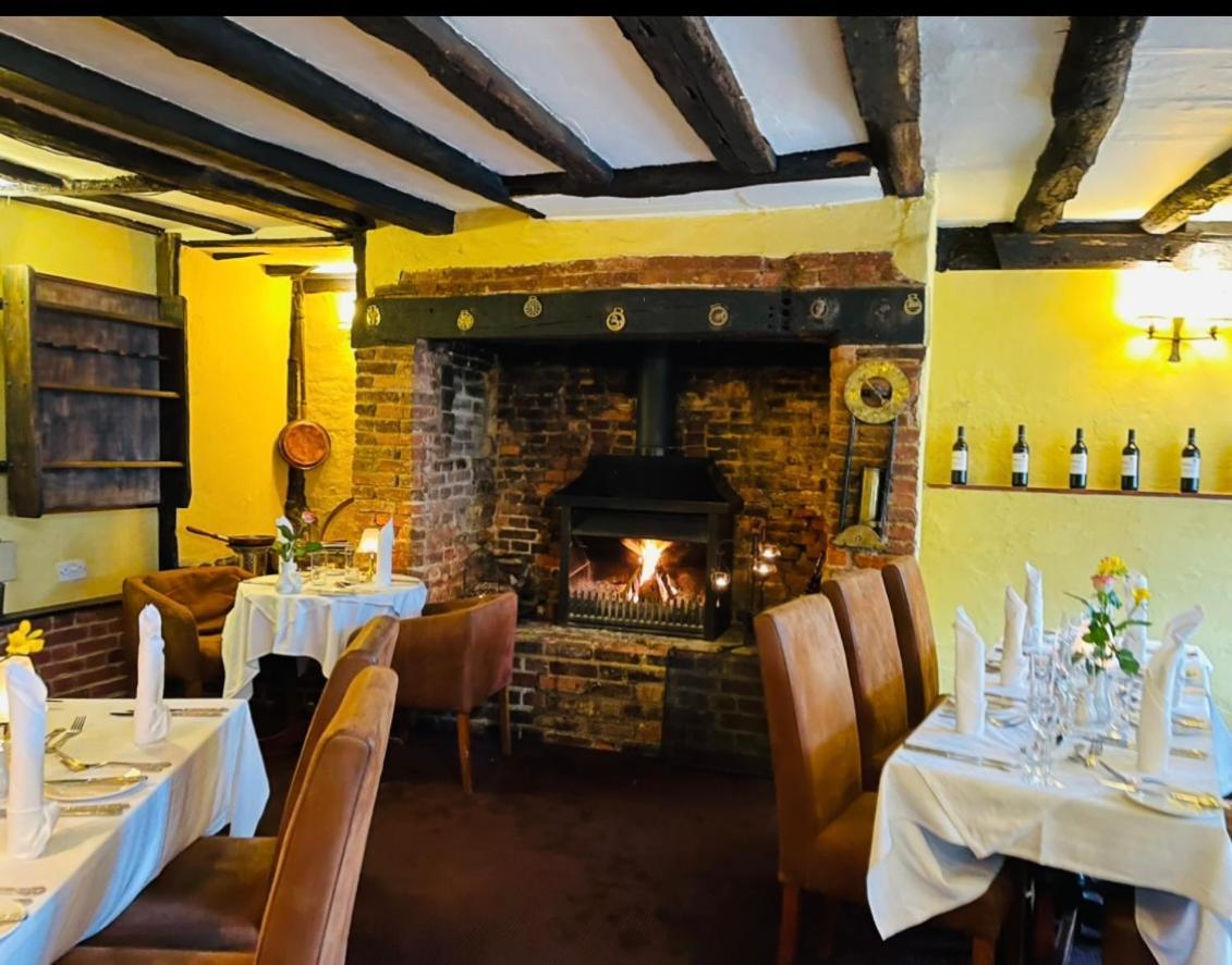 The Star And Eagle Hotel Goudhurst エクステリア 写真